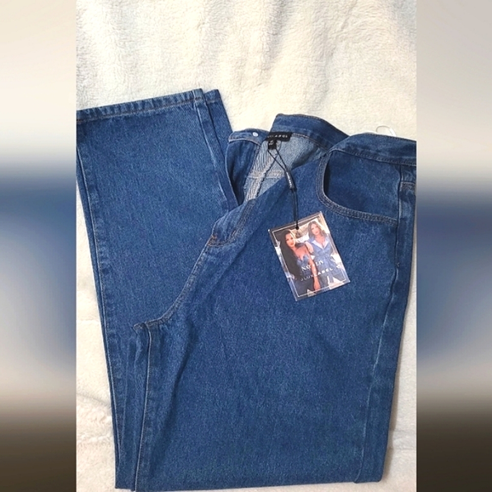 Jlux label x nat and liv jeans